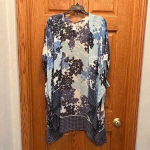 Moss Rose Navy Blue and Light Blue Patterned Women's Kimono